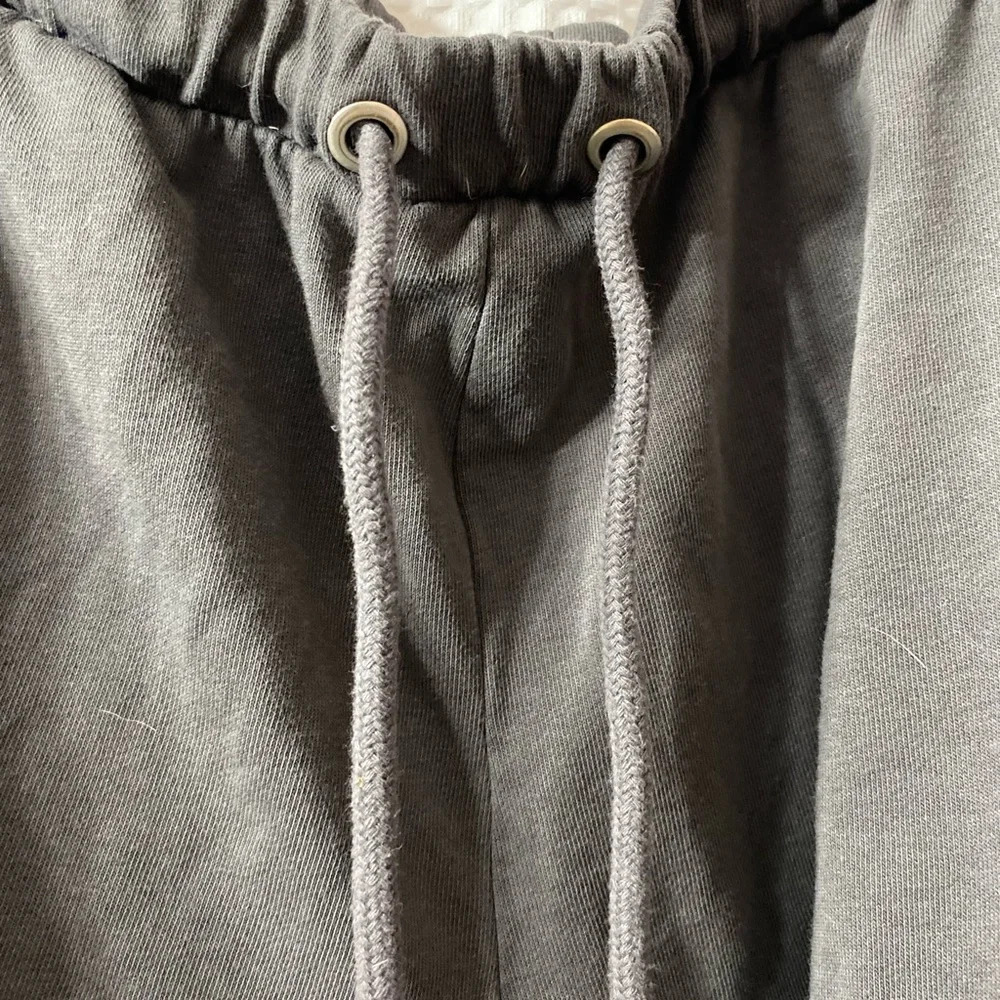 H&M Drawstring Shorts - Picture 2 of 4
